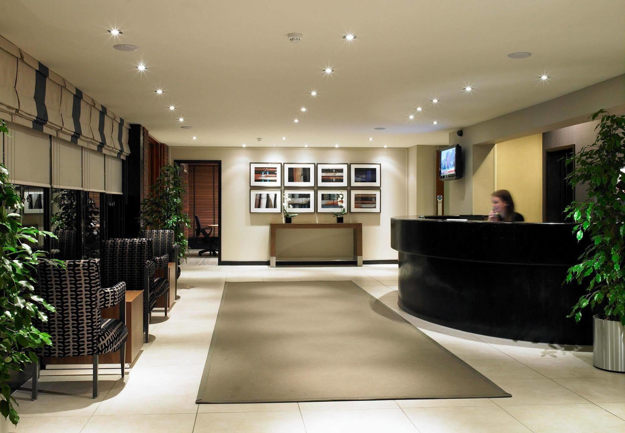 Denham Grove Hotel Beltér fotó